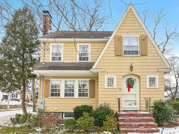 89 Lovell Rd, Melrose, MA 02176