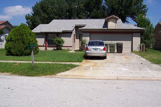 2nd image of 1429 Orchid Ln