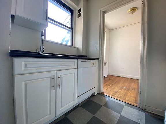 2nd image of 642 Gramatan Ave