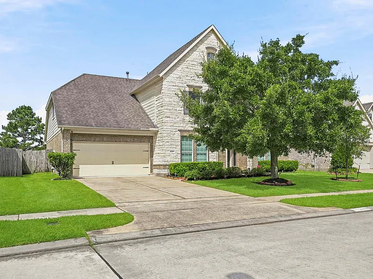 14403 Lakepointe Bend Ln — Photo 3