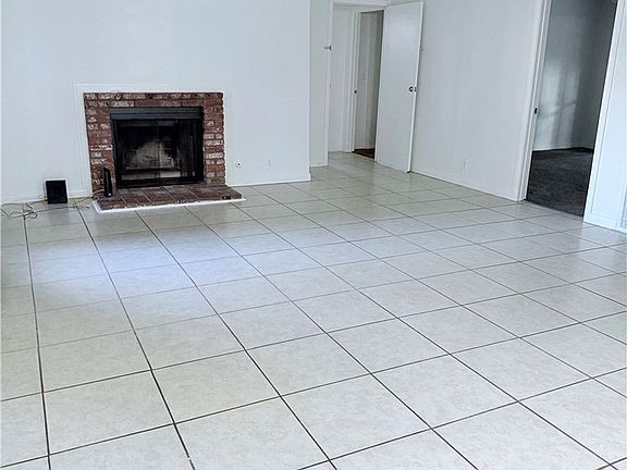4th image of 13100 Foothill Blvd