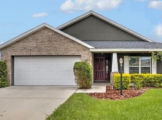 1206 Wild Daisy Dr, Plant City, FL 33563