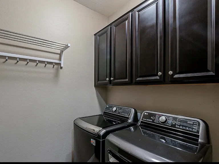 W Fir Tree Rd — Photo 19