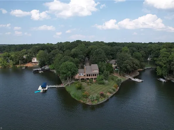 248 Periwinkle Ln, Lexington, NC 27292