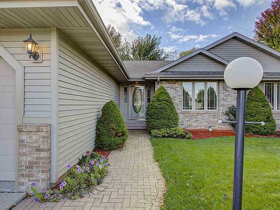 2nd image of 2801 Cumberland Dr