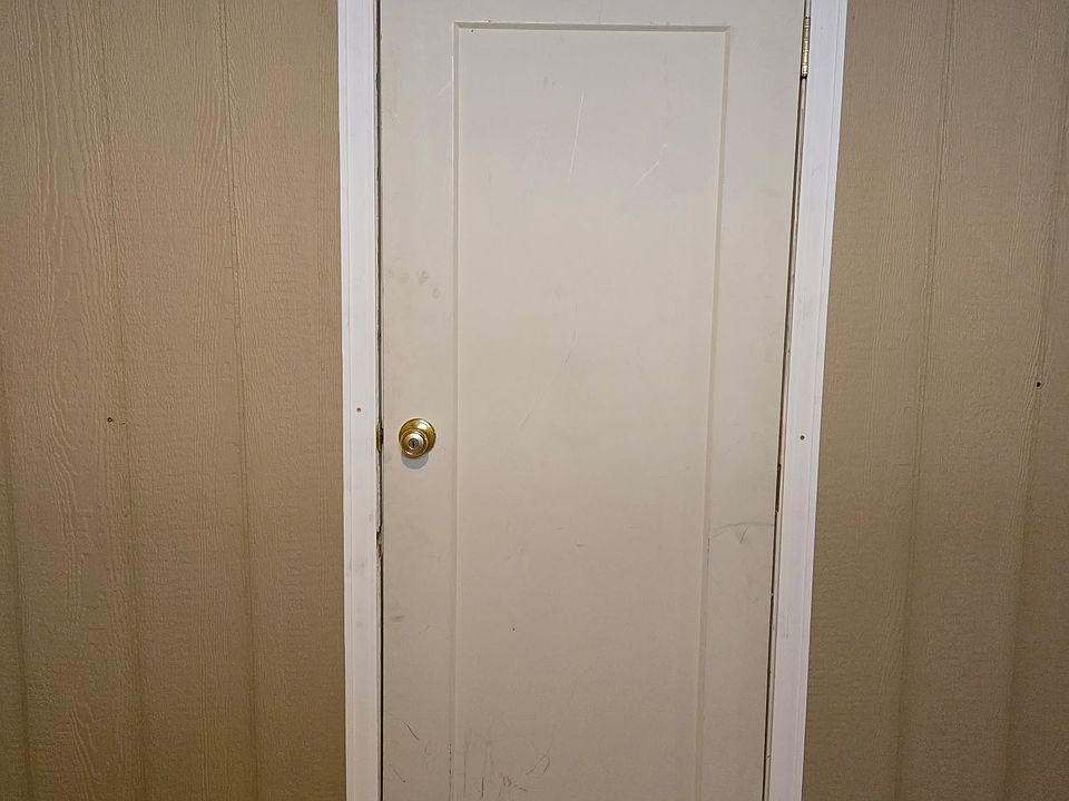 1st image of 1250 Bohmen Ave