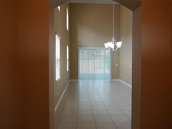5th image of 2212 Lennox Dale Ln