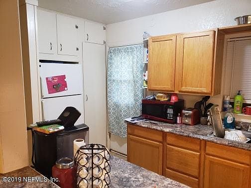 4th image of 2908 Kennedy St