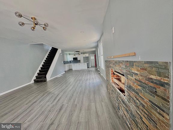 5th image of 906 Cedar Ave