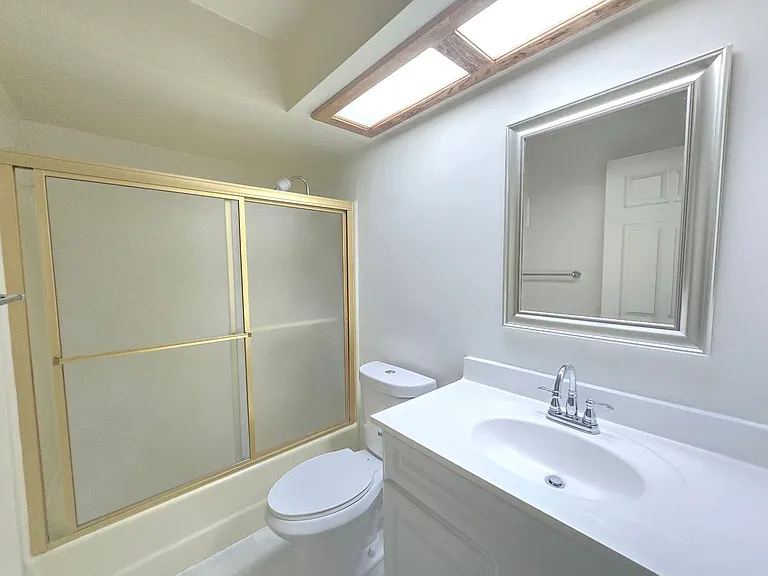423 Tepatitlan Ct — Photo 8