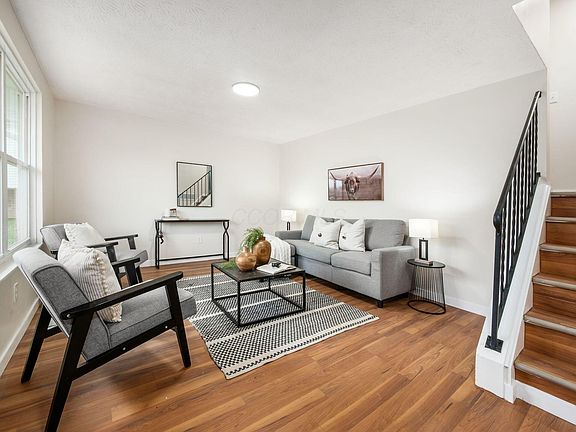 4th image of 1428 Geers Pl