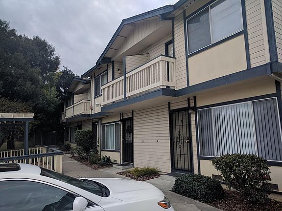 2nd image of 1610 Mono Ave APT 7