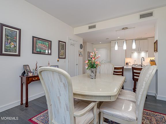 5th image of 15 Morris Avenue #310