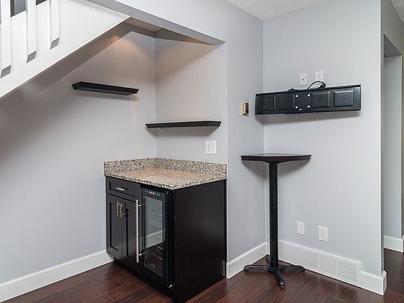 5th image of 1488 Bobby Ln #4