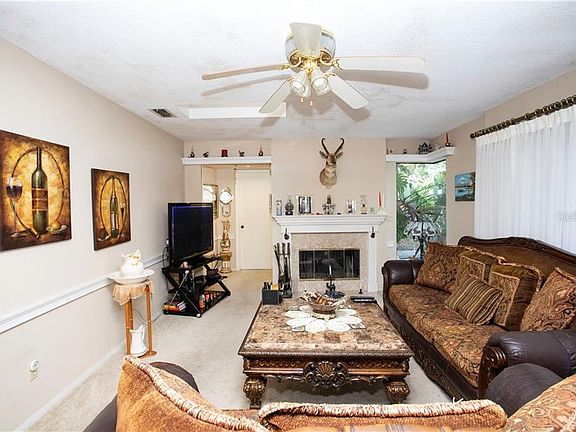5th image of 2909 Glen Haven Dr