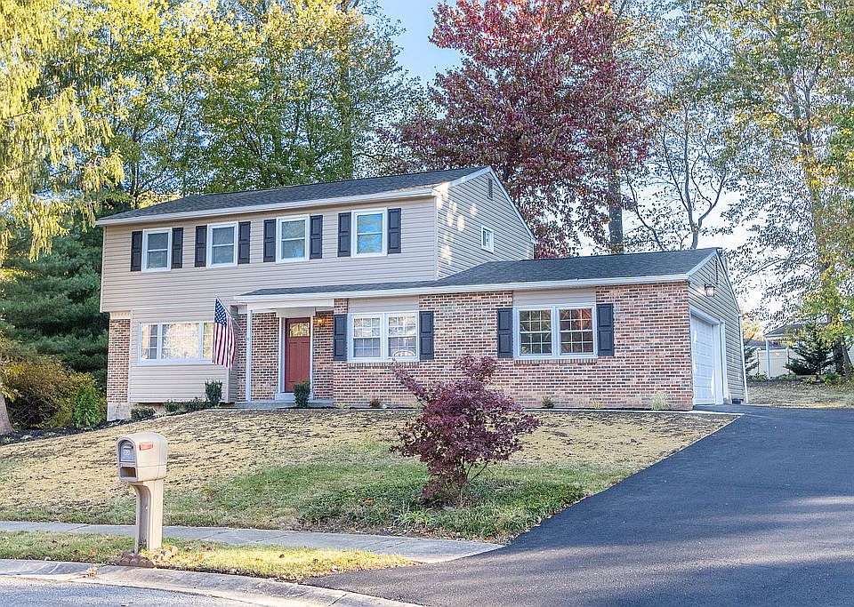 1st image of 33 Austin Cir