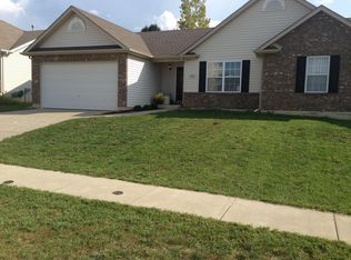 340 Rustic Oaks Dr, Wentzville, MO 63385