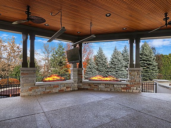 5th image of 16126 Hill Grove Ct