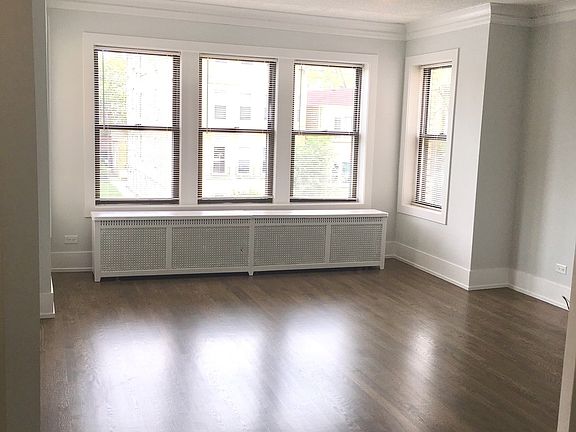 2nd image of 5729 N Christiana Ave #2