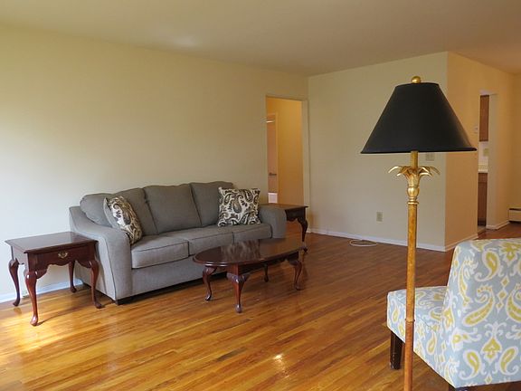 4th image of 71 Roseland Avenue #58