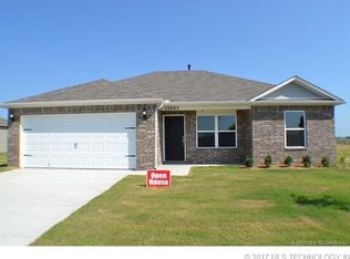 10005 E 107th St N, Owasso, OK 74055
