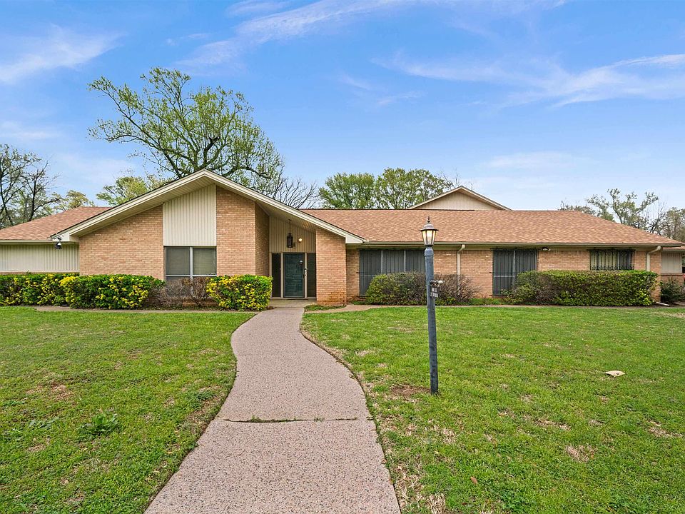 1st image of 2700 Sunnybrook Dr