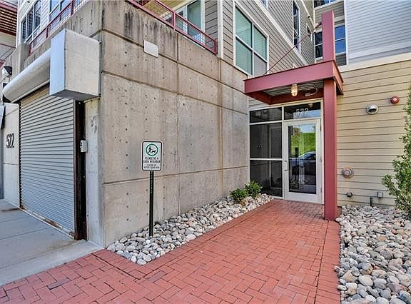 4th image of 522 Locust Ln Unit 105