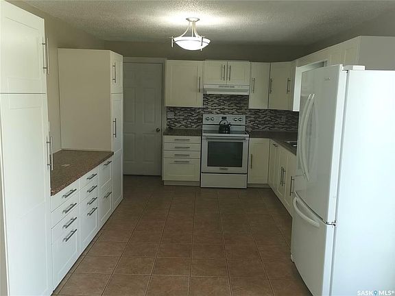 2nd image of 309 7th St