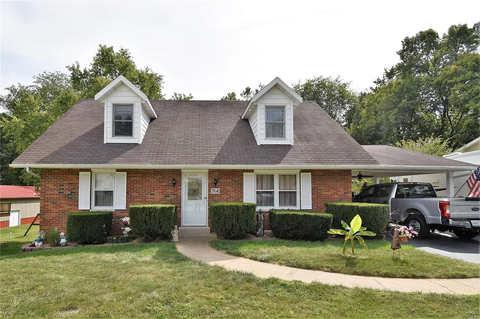 714 Hi Point St photo 1