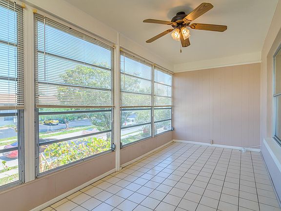 3rd image of 710 S Lincoln Ave #4
