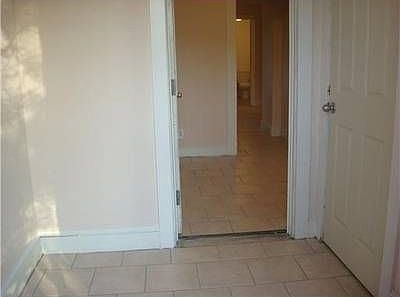 4th image of 504 Homestead Ave