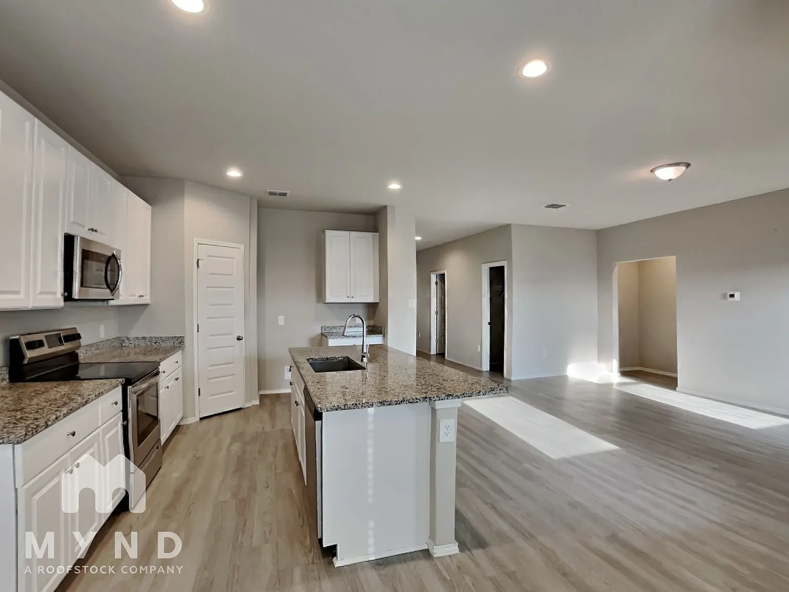 3 bed, 2.0 bath, 1703 sqft, $1,625 — Photo 3
