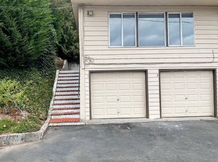 2102 NW Kelly Dr APT 17, Vancouver, WA 98665