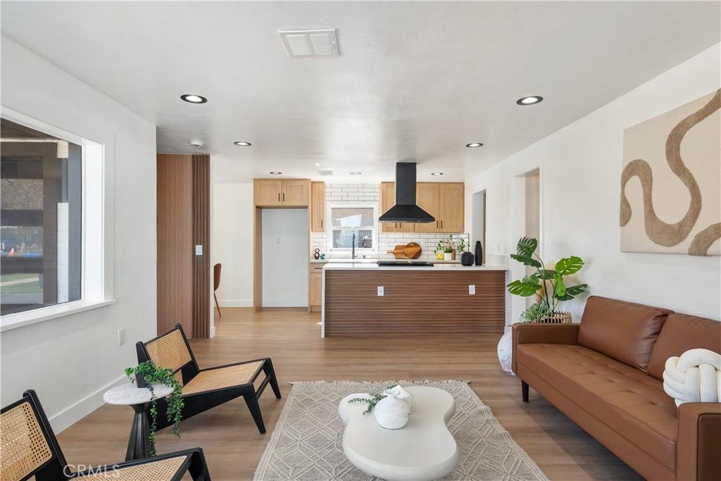 915 N Pasadena Ave, Azusa, CA - View 4