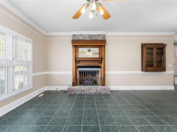 5th image of 1543 Littlejohn Ln E