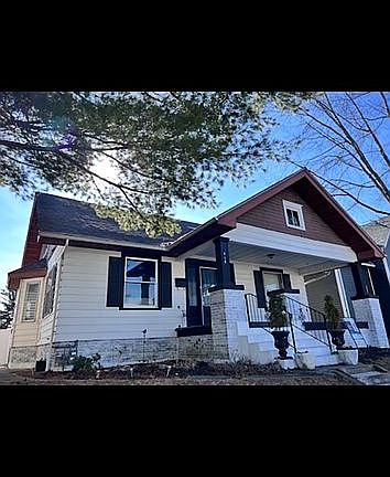 2nd image of 419 W Jefferson St