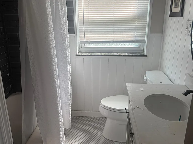 35 Parker Rd — Photo 10