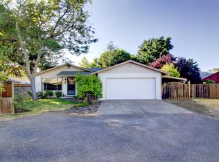 2120 W Irwin Way, Eugene, OR 97402