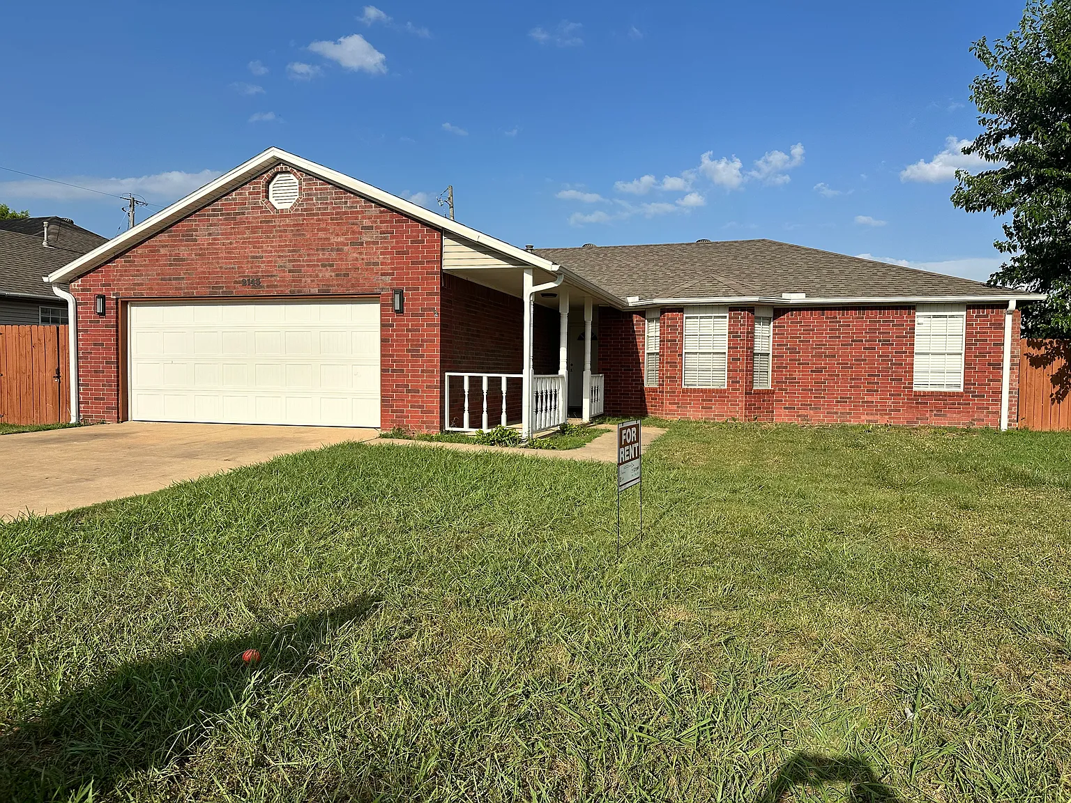 3 bed, 1496 sqft, $1,690 — Photo 1
