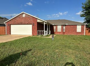 2143 S 9th St, Rogers, AR 72758