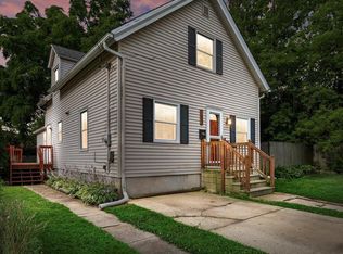 1023 43rd St, Kenosha, WI 53140