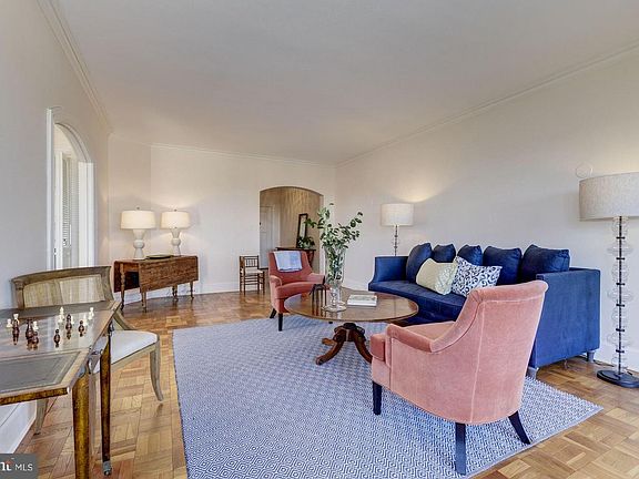 5th image of 4000 Cathedral Ave NW APT 812B