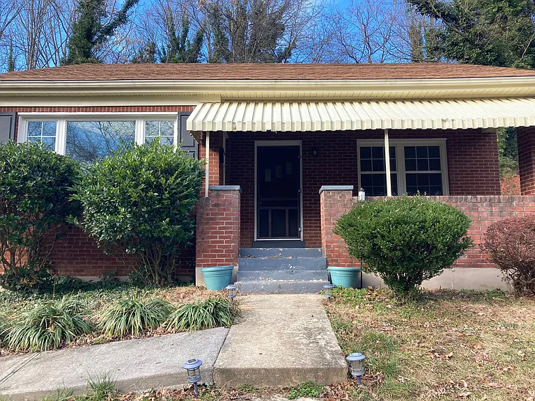 3035 Corbieshaw Rd SW — Photo 3