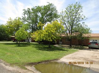 7105 Vinewood St, Amarillo, TX 79108