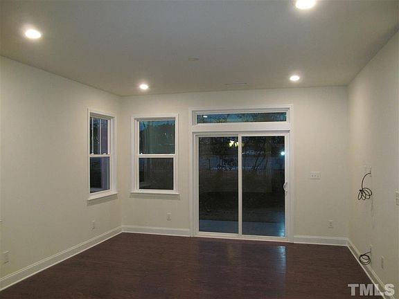 4th image of 1535 Glenwater Dr