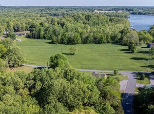 96 Brandon Rd, Eddyville, KY 42038