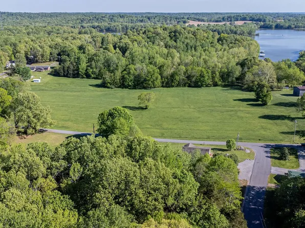 96 Brandon Rd, Eddyville, KY 42038