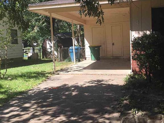 3rd image of 4 Winchester Dr