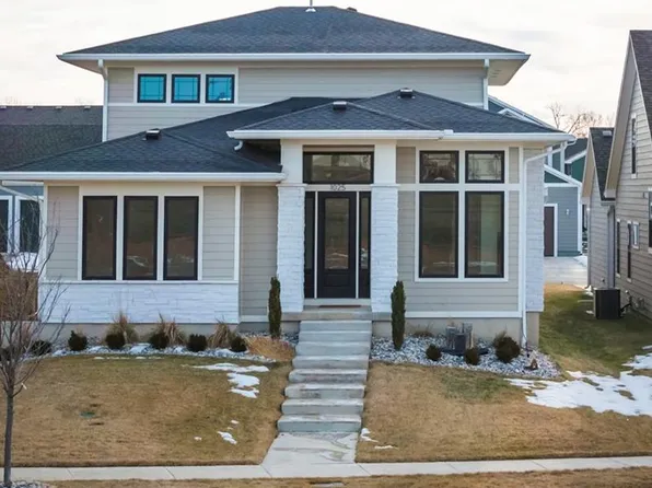 1025 SW Redbuck Cir, Lees Summit, MO 64081