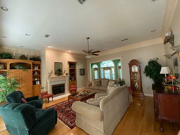 3rd image of 5 Yoda Creek Dr